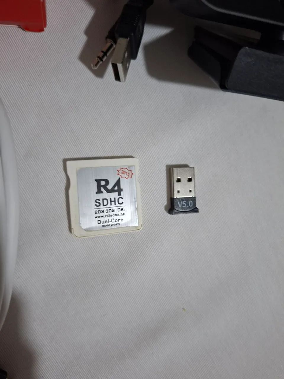 Lote de Eletrônicos, R4 para DS e 3DS, Webcam, Cabo Dock Switch Portátil, e outros. - Foto 4
