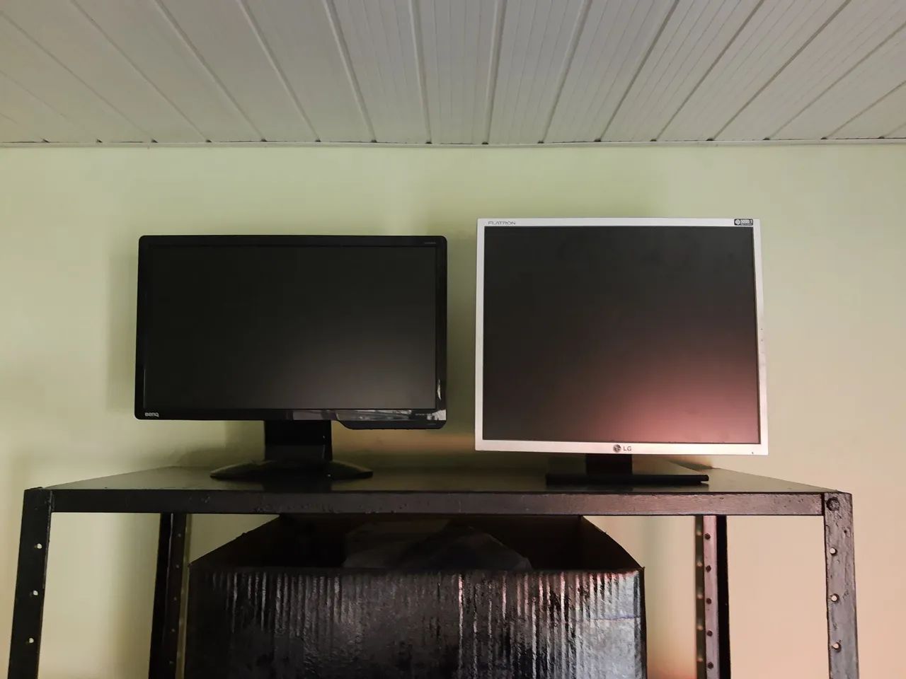 Monitores Beng e LG  - Foto 2