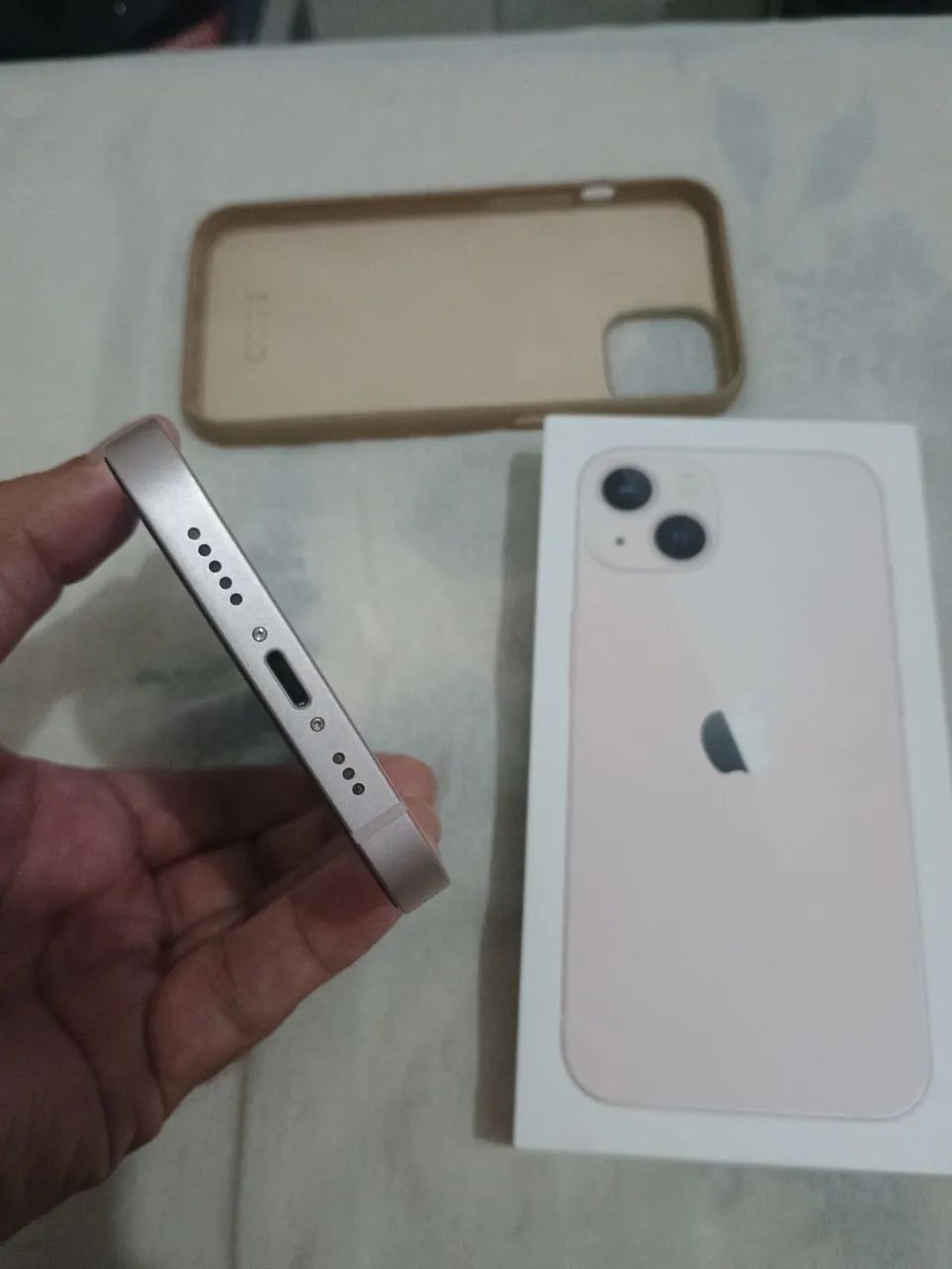 Iphone 13 128 gigas tela com  listra - Foto 5