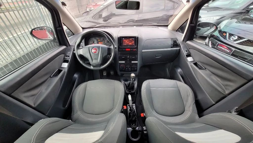 Fiat Idea Attractive 1.4 Fire Flex 8V 5P 2012 - Foto 5