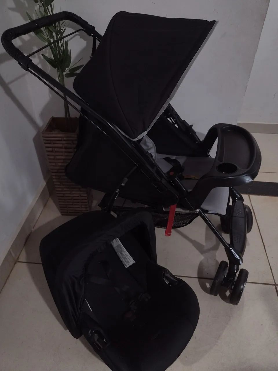 Carrinho com bebê conforto  - Foto 5