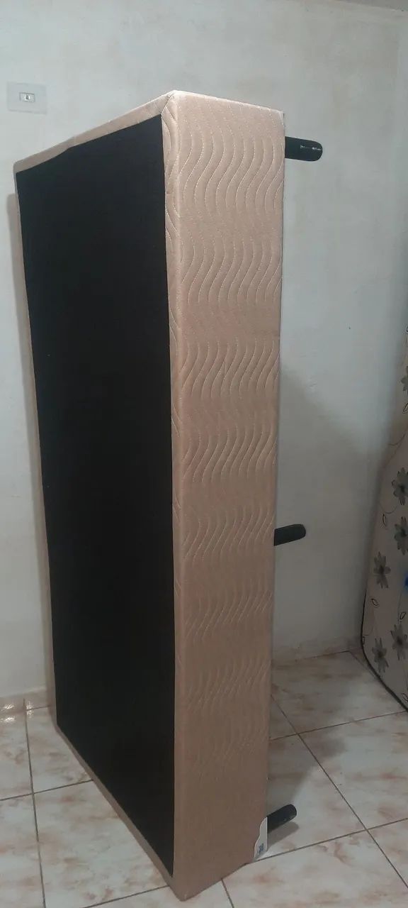 Cama Box solteiro semi nova sem o Colchão  - Foto 5