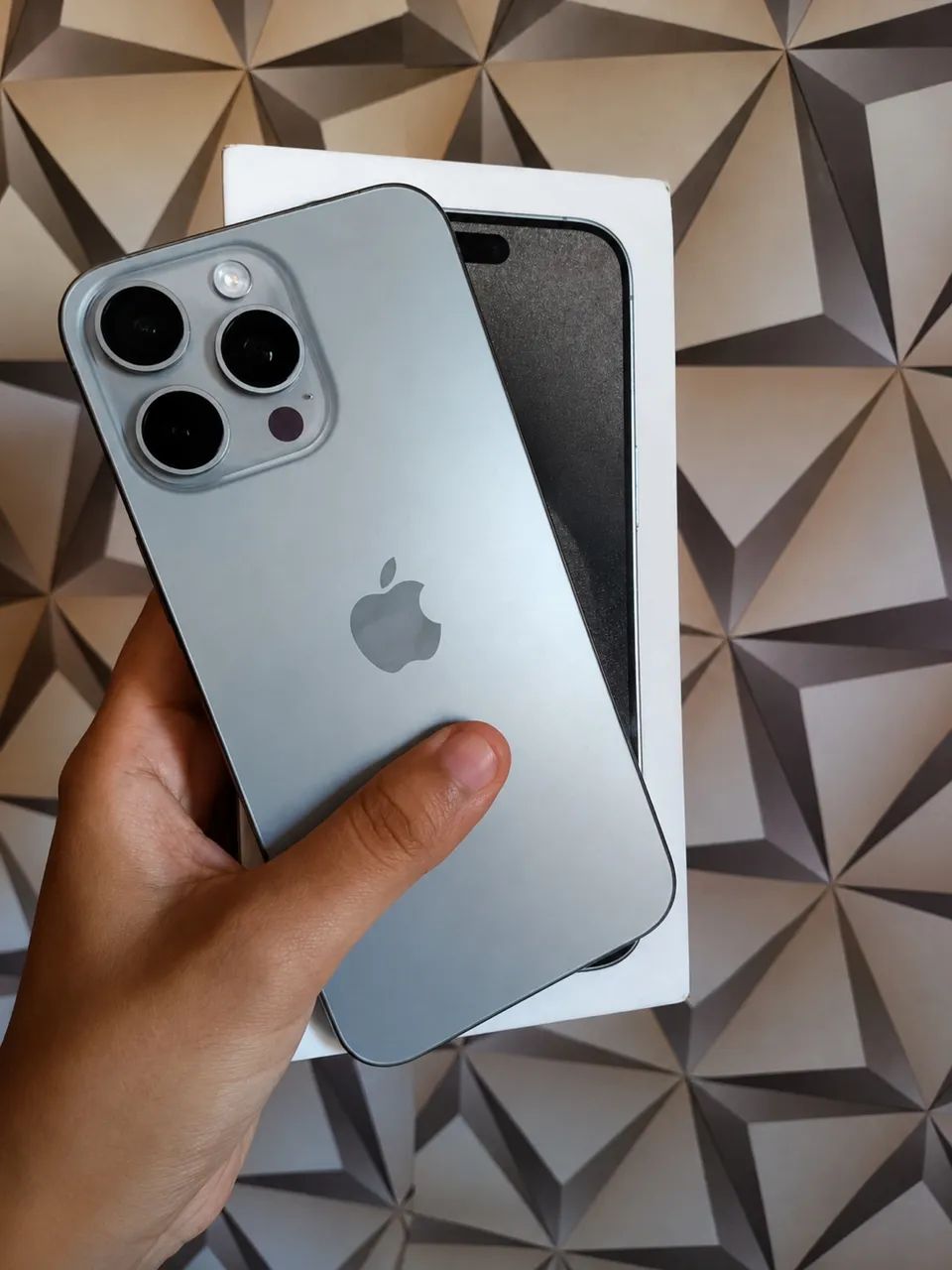 IPHONE 15 PRO MAX - OPORTUNIDADE!! - Foto 2