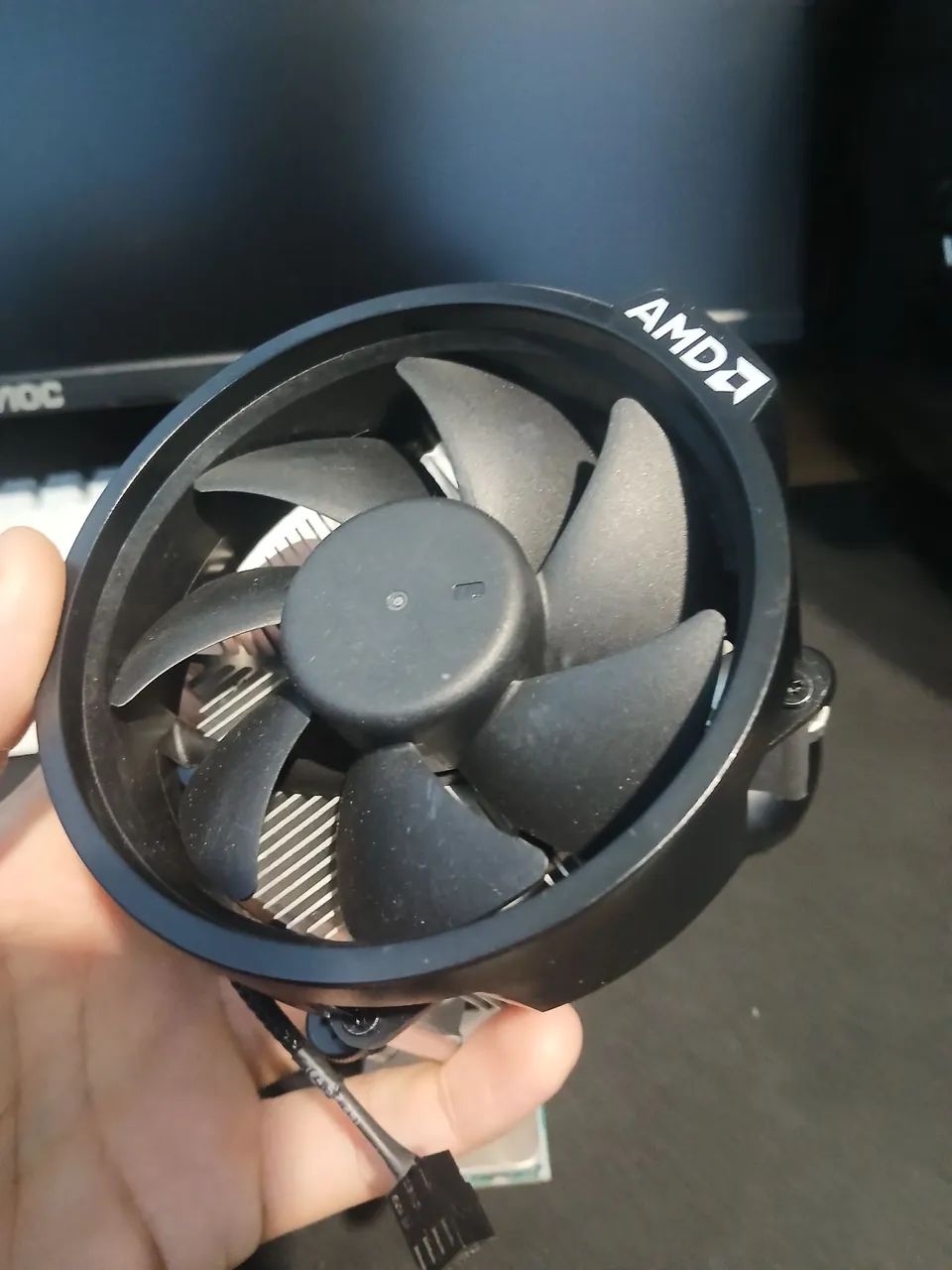 Ryzen 3 3200g + Cooler box  - Foto 4