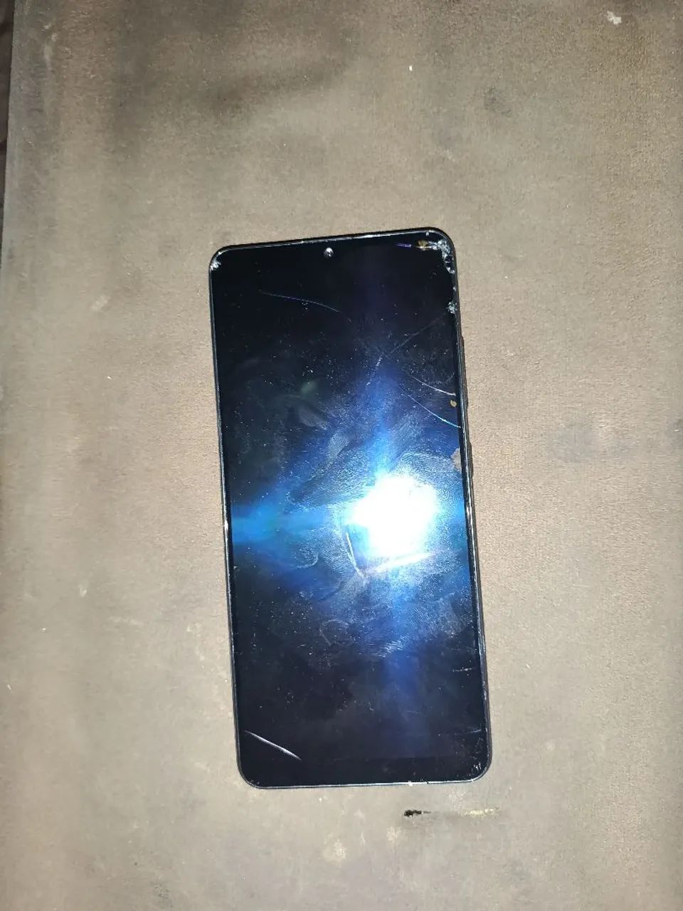 Galaxy a32 com a tela quebrada de resto tudo zero  - Foto 2