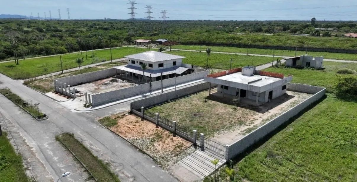 Lote no condomínio Reserva Camará