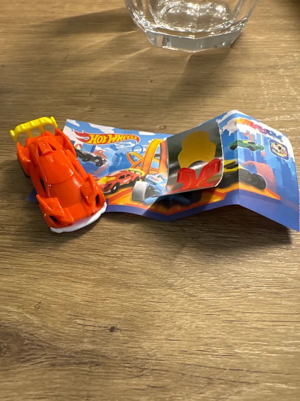 Kinder ovo hot wheels 