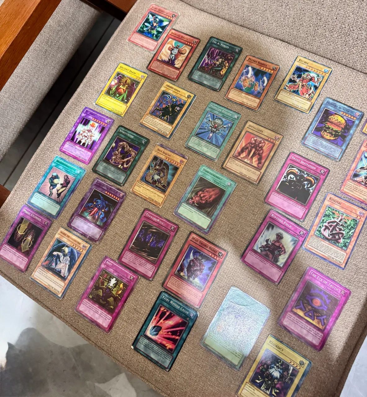 Cartas Yu-Gi-Oh! com Mago Negro (Black Magician) - Algumas Réplicas - Foto 3