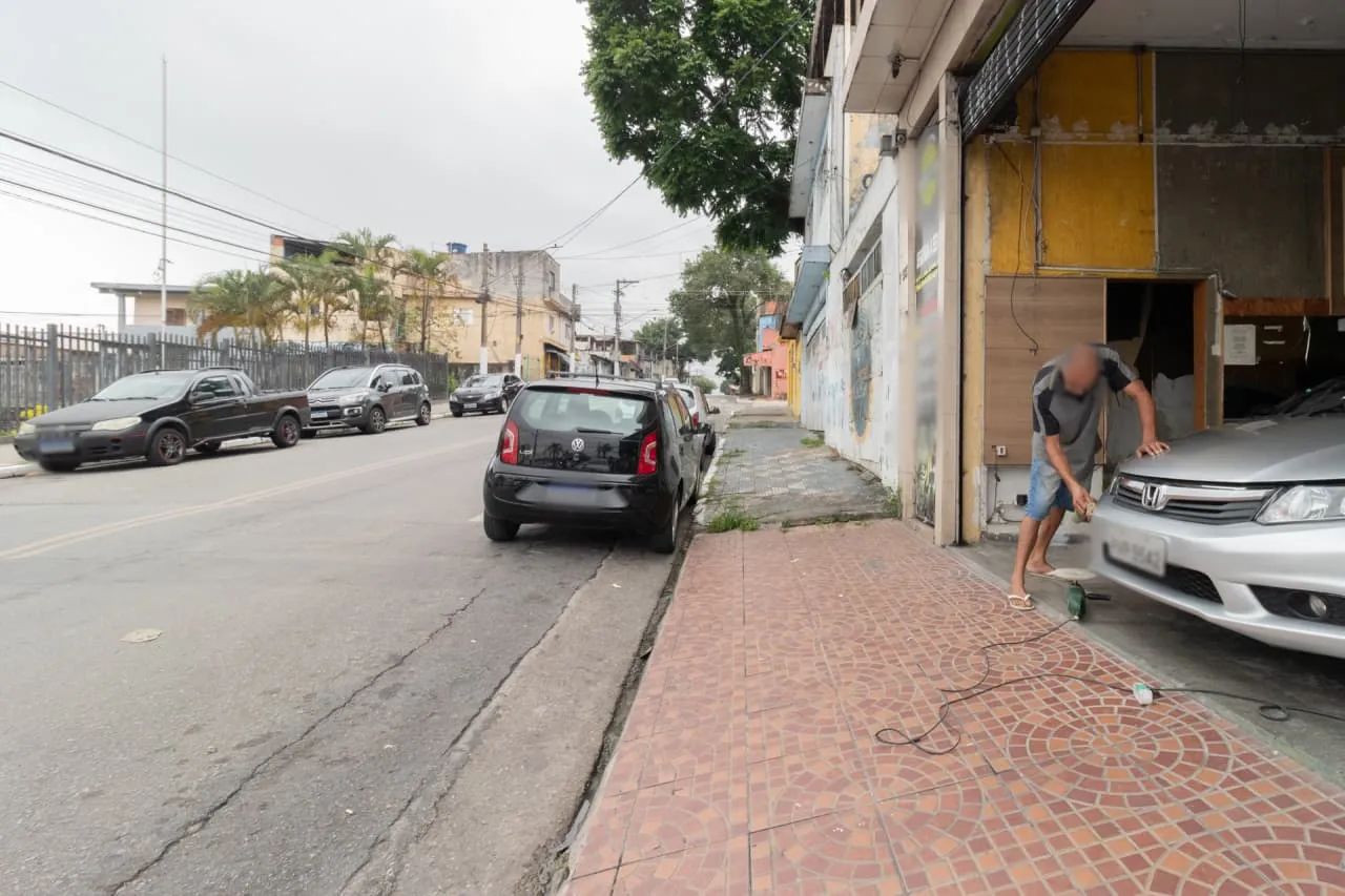 Loja na Avenida dos Ipês, 1603  200 m² - Foto 2