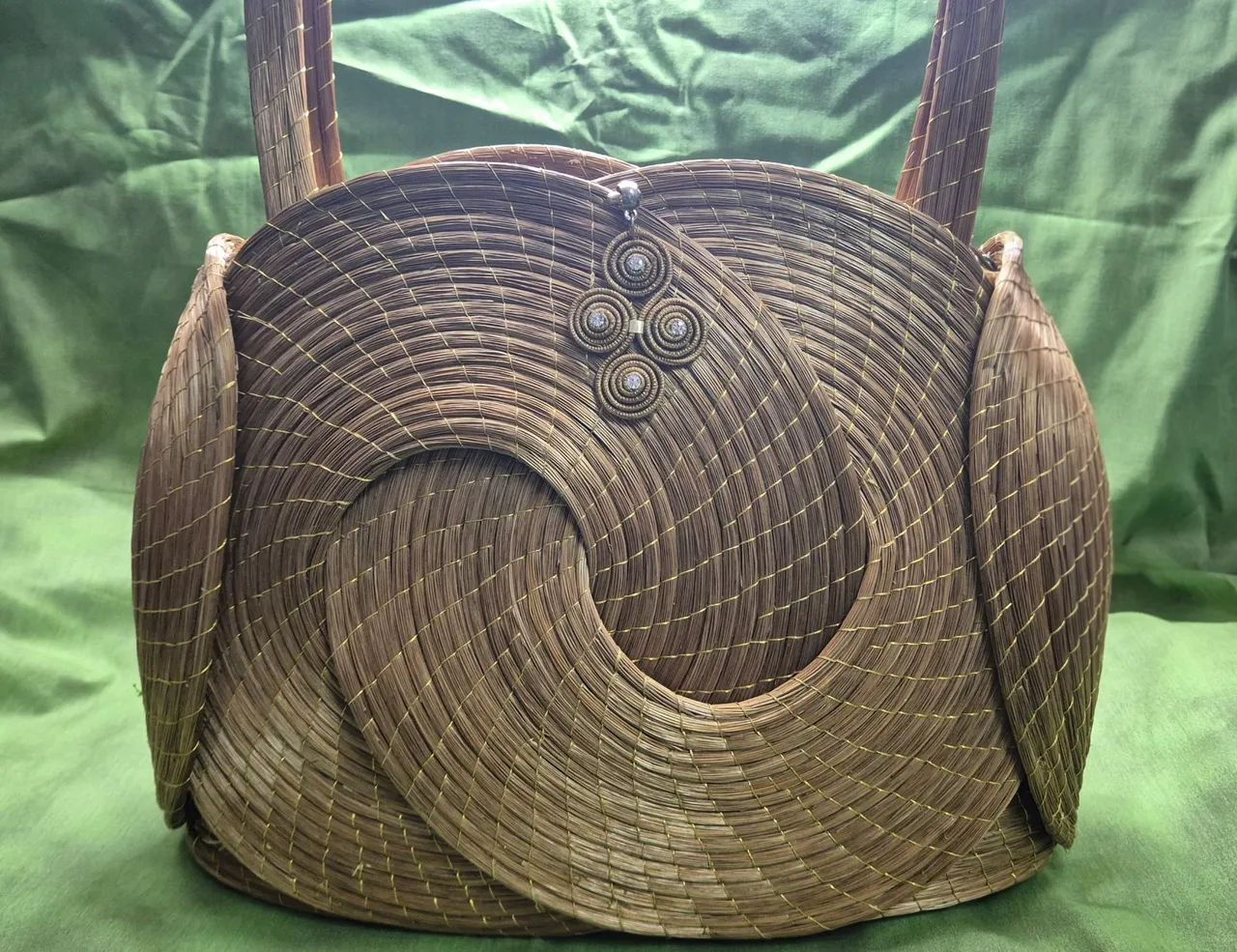 Bolsa Artesanal em Capim Dourado