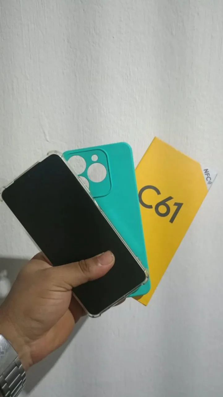 Vendo ou troco Realme C61 256gb e 24gb de RAM 