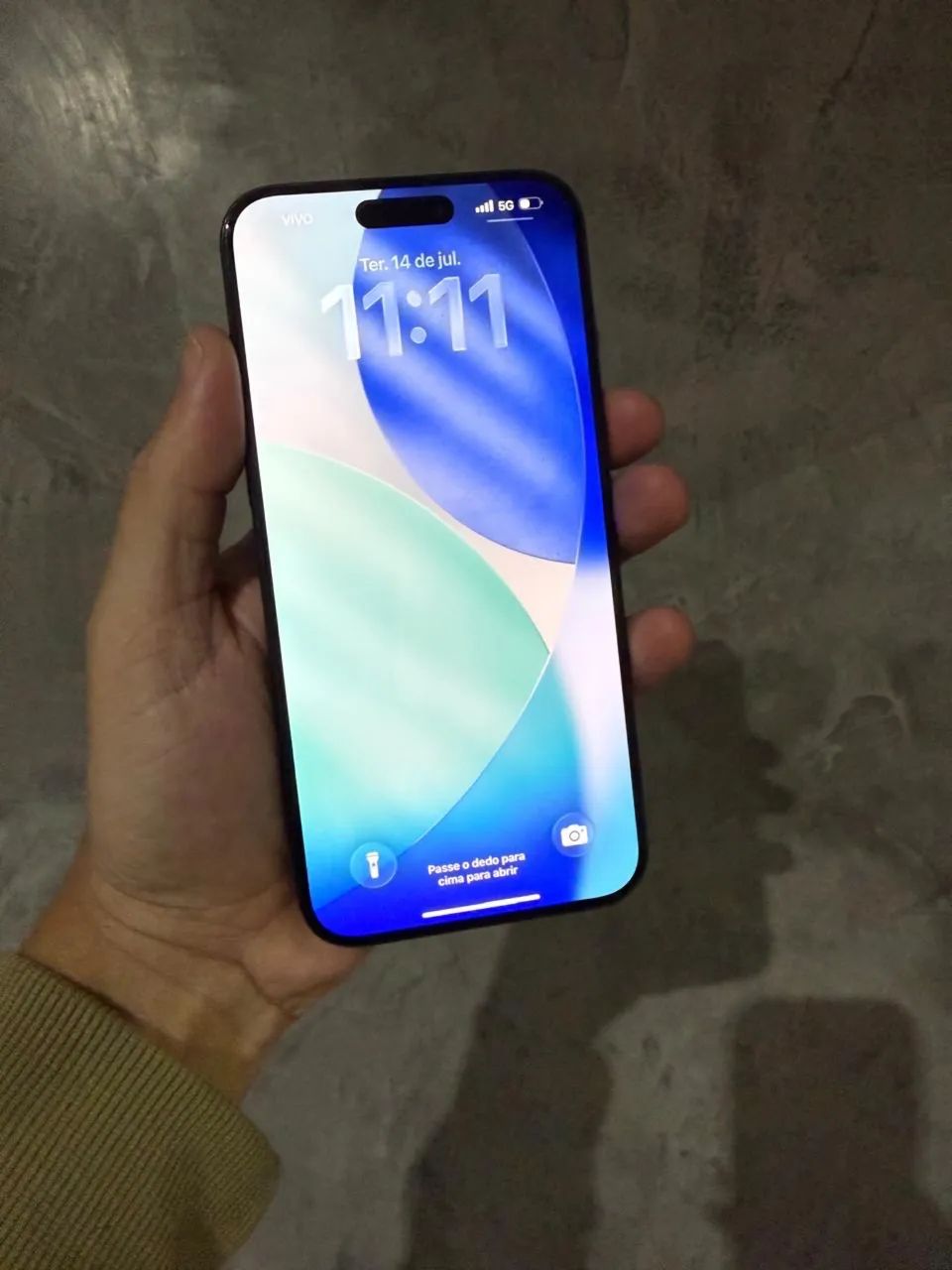 iPhone 15 pro Max 90%saúde com caixa  - Foto 4