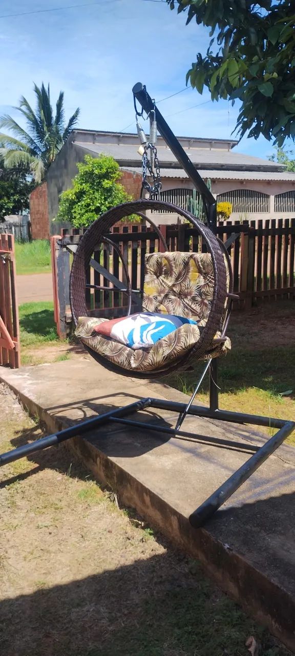 Ninho em Fibra sintética Com Suporte tubo galvanizado de 2 polegadas e meia *