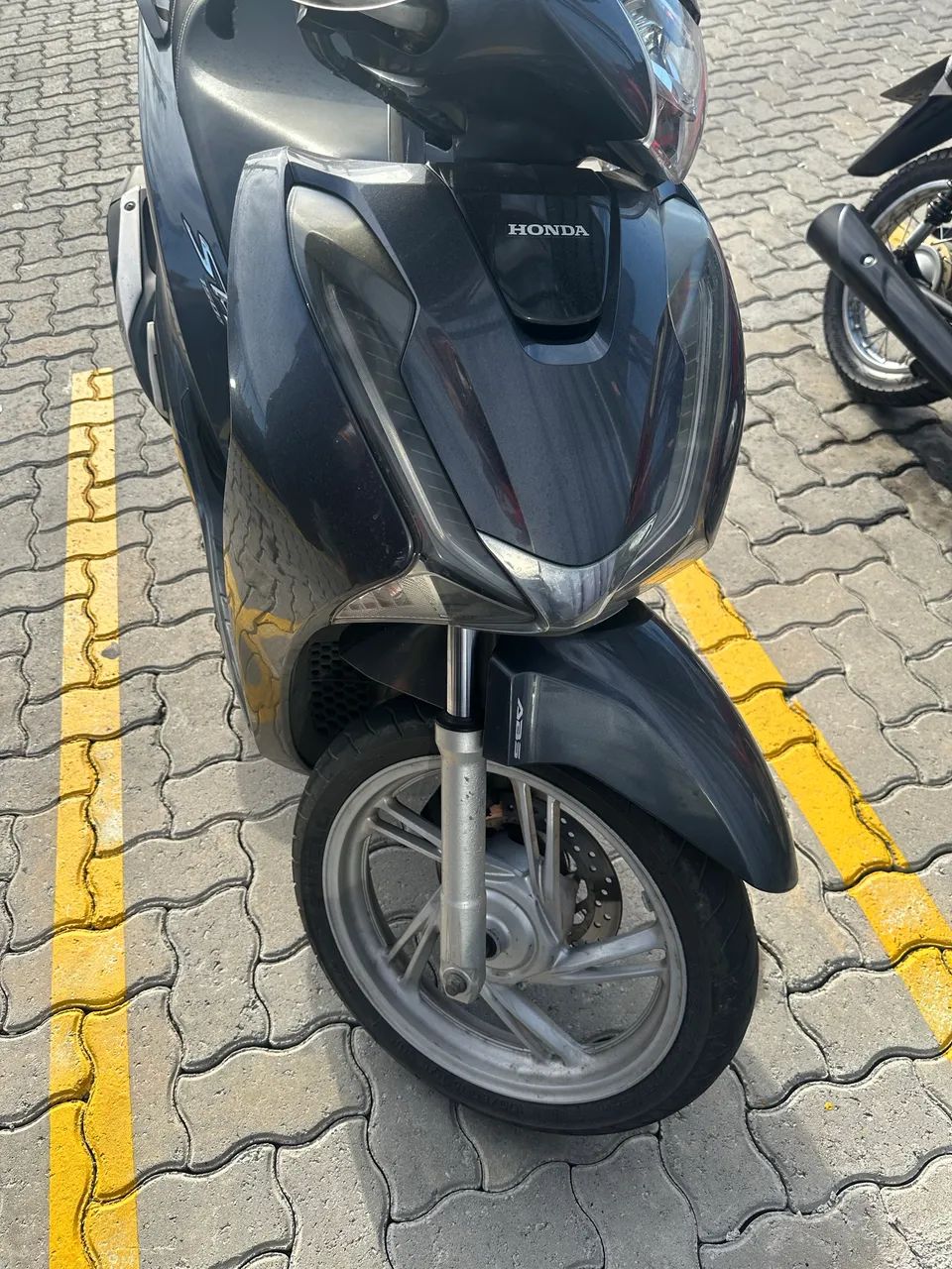 Honda SH150 - só 14.000 km