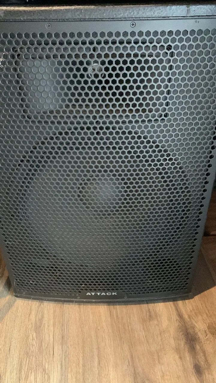 Caixa ativa Attack - VRF 1550A