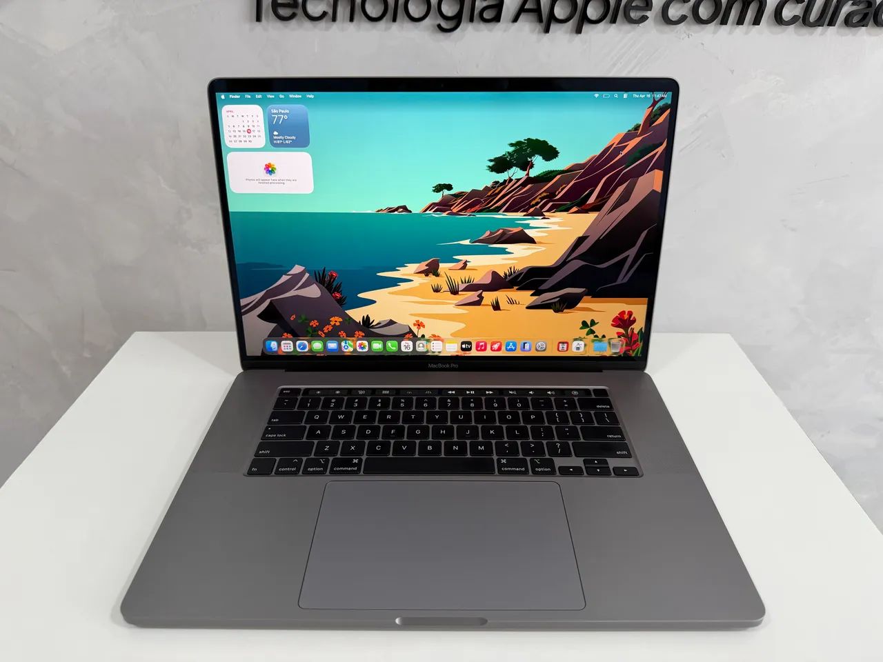 MACBOOK PRO CORE I9, 32 GB RAM, 1 TB, TOUCH BAR, TOUCH ID, TELA DE