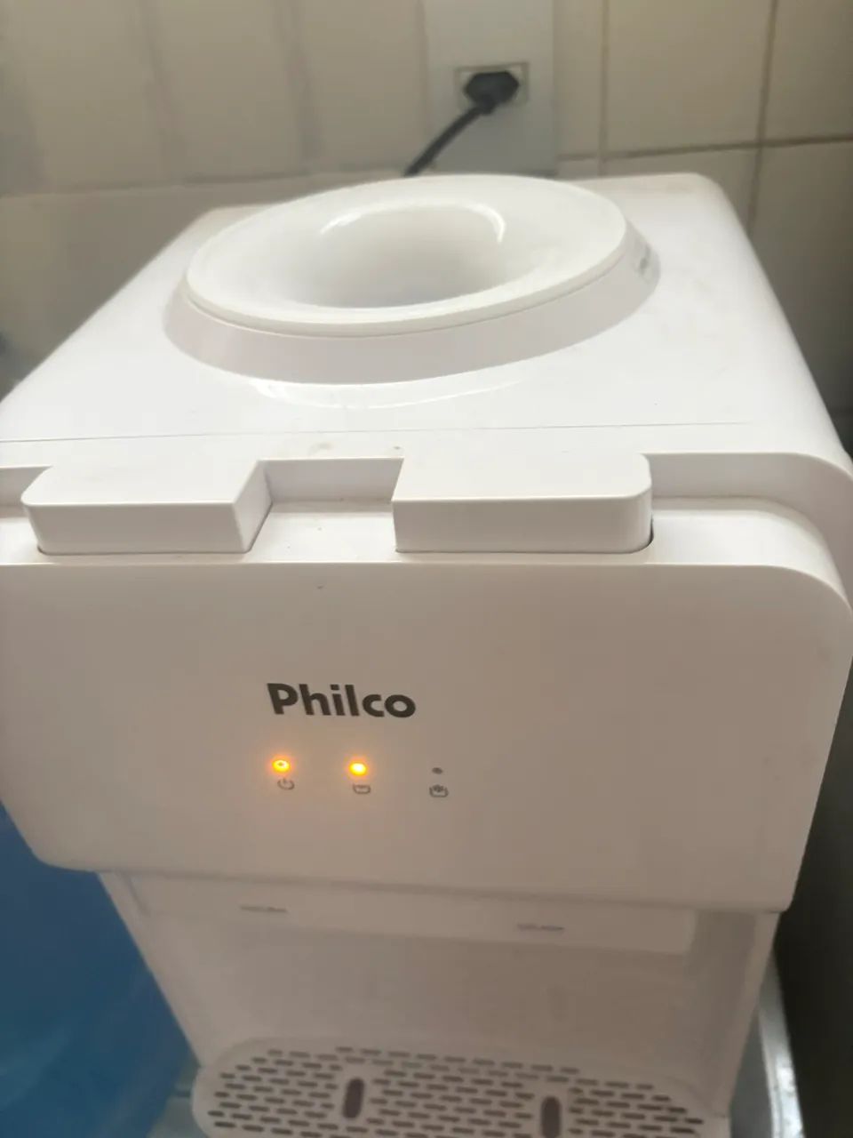 Bebedouro de água Philco