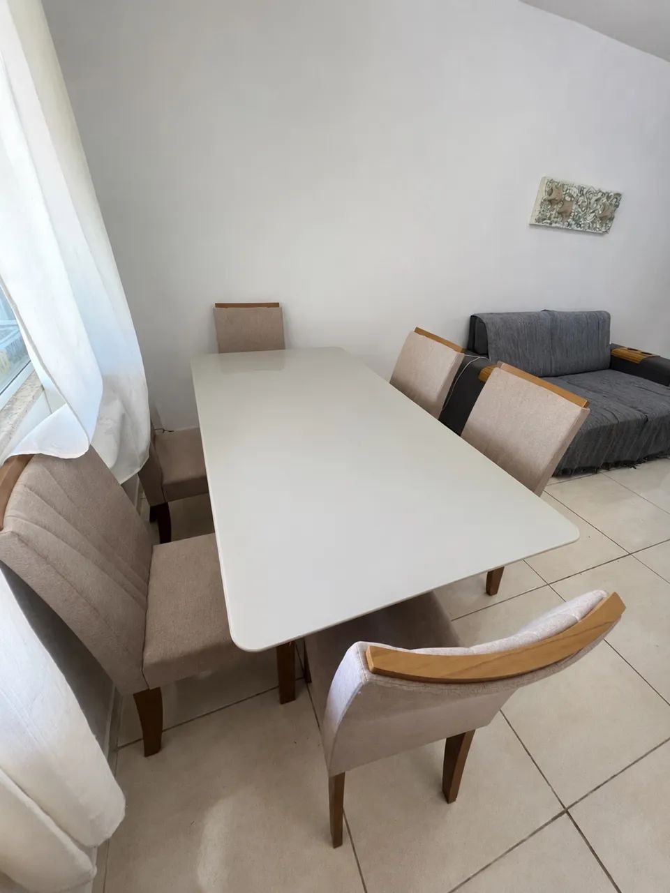 Vendo mesa com 6 cadeiras