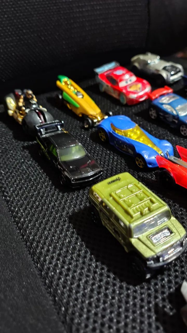 Vendo 19 carrinho Hot Wheels  - Foto 3