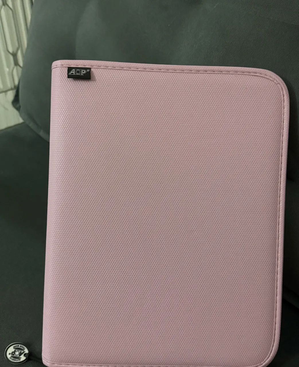 Vendo: Fichário universitário com 4 argolas ACP Rosa pastel 