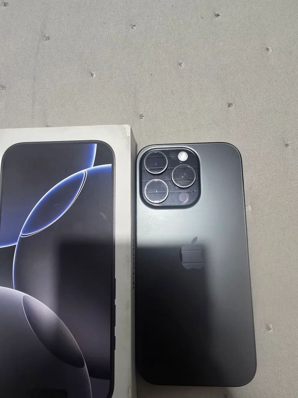 Iphone 16 pro  - Foto 2