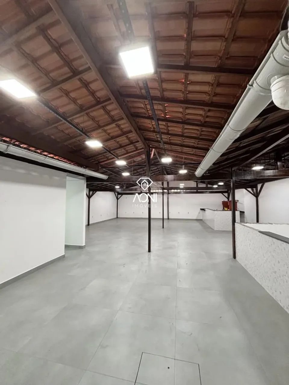 Ponto comercial pronto para receber seu restaurante na Glória REF: 300
