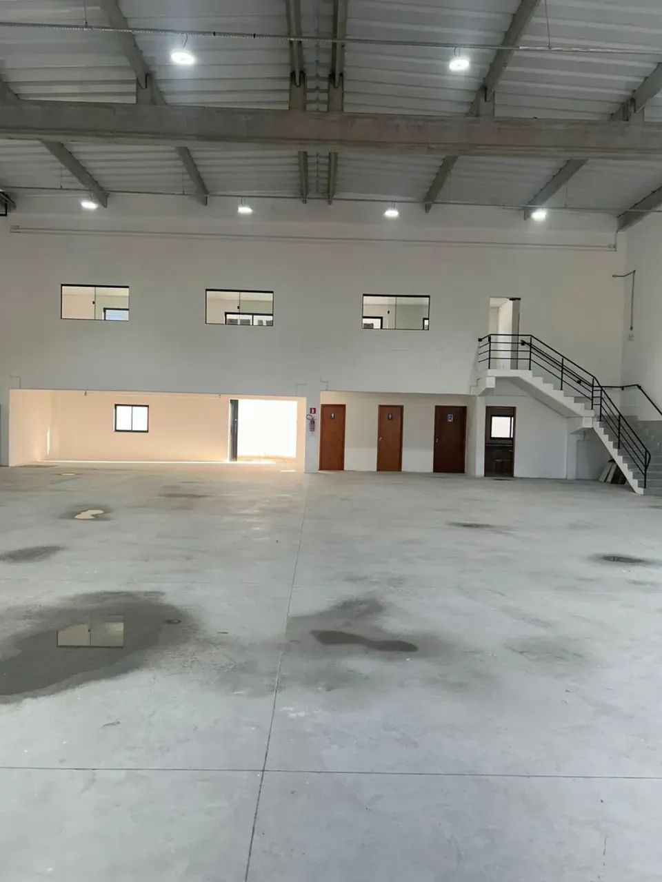 Galpão Comercial para Locação no Condomínio Multiplus Jacareí - Foto 2