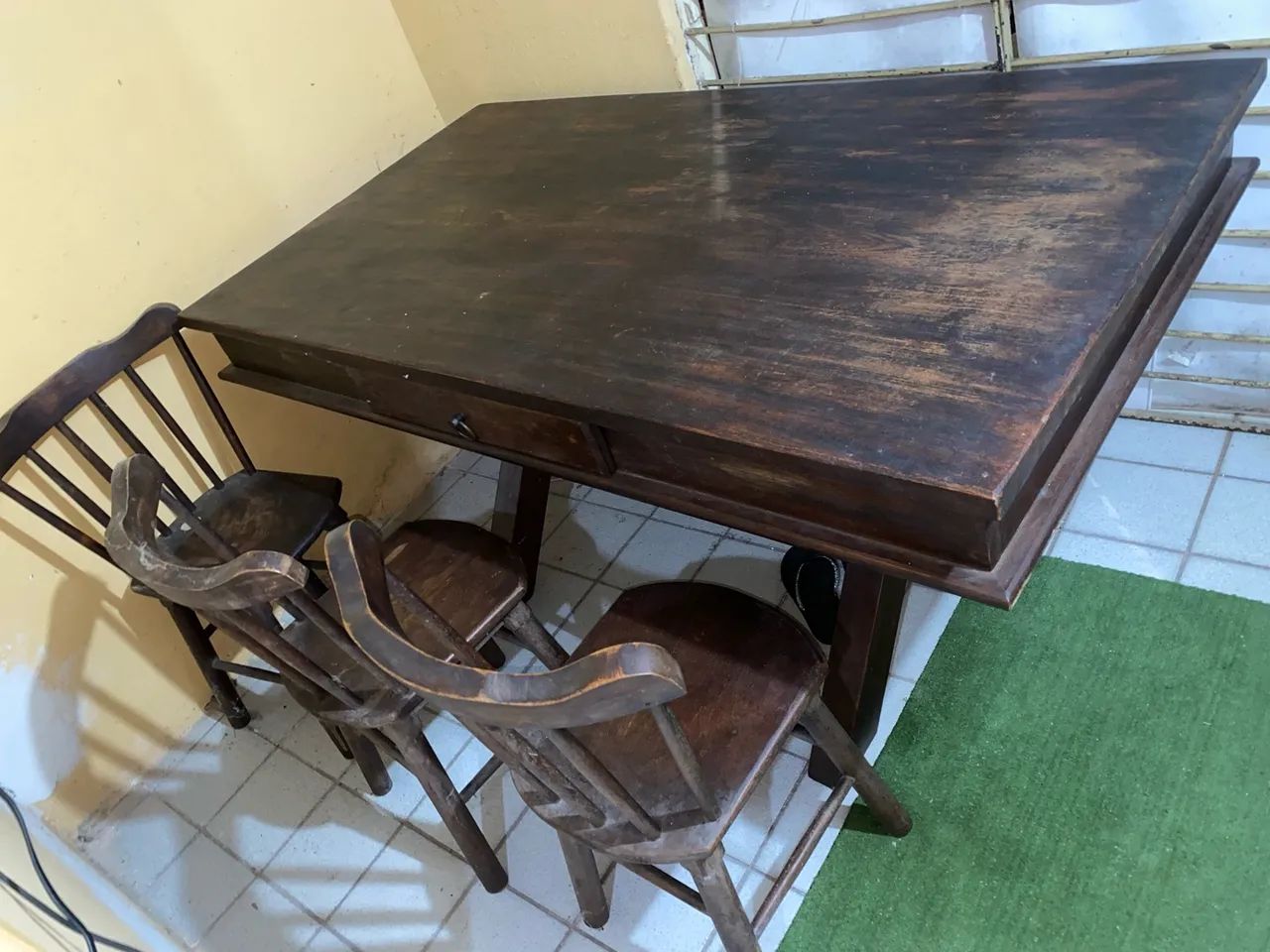 Mesa de madeira para jantar  - Foto 2