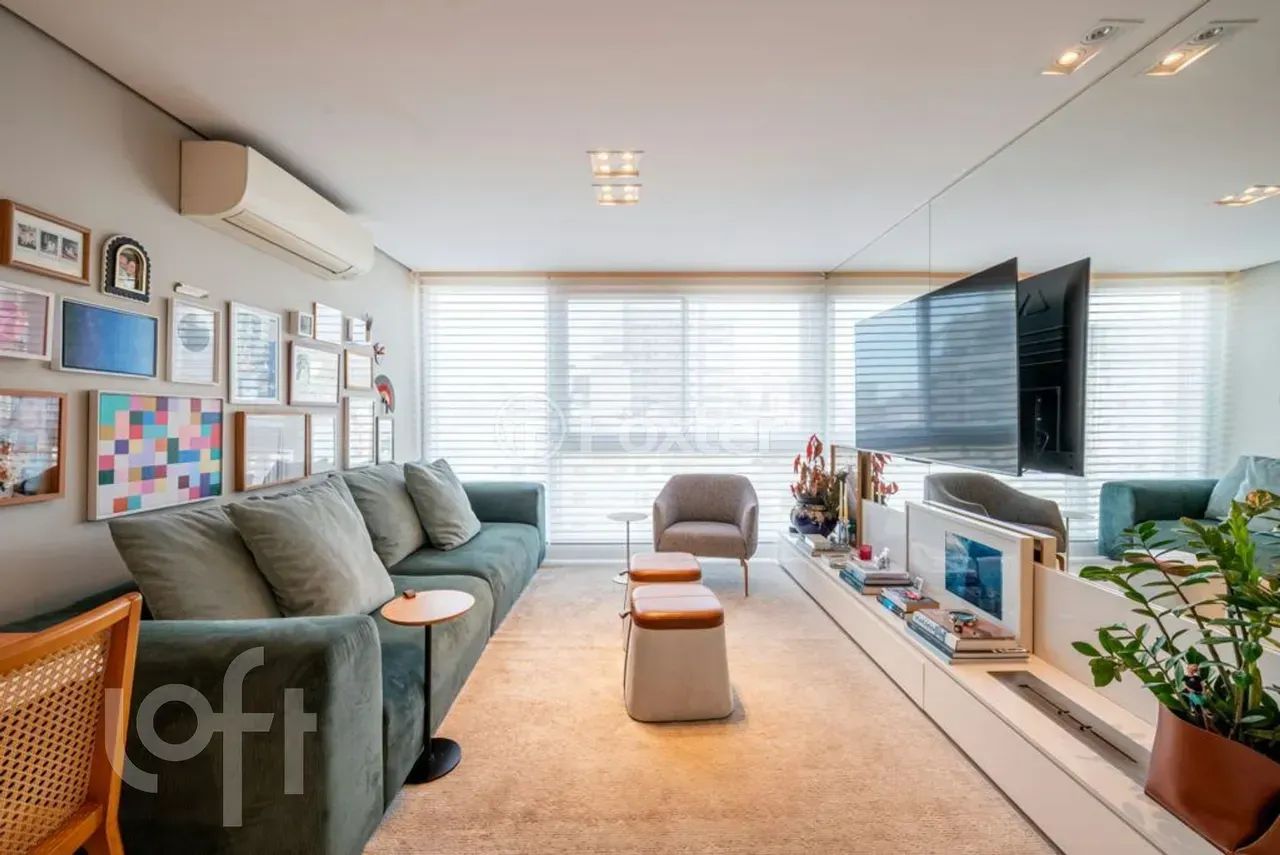 Elegante apartamento de 83 m² privativos, 2 quartos, sendo 2 suítes, 2 vagas Auxiliadora -