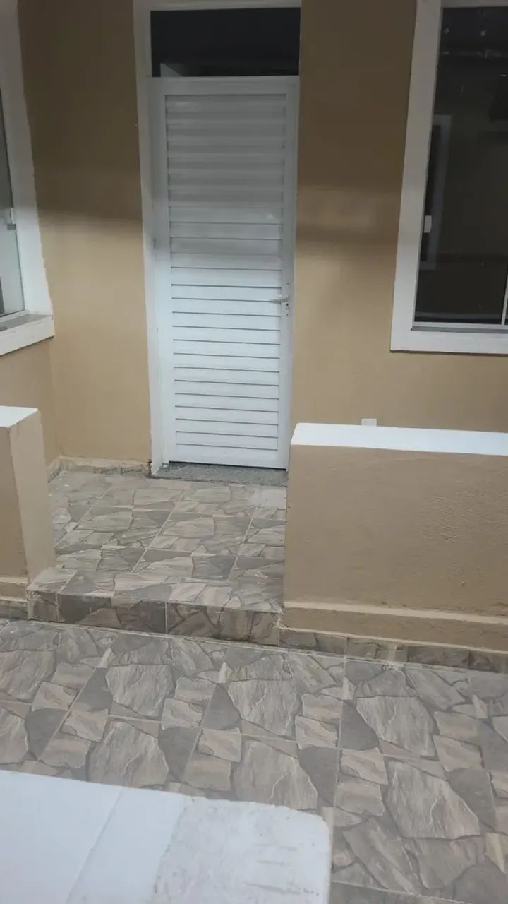 Alugo Casa com 2 quartos em Maria da Graça