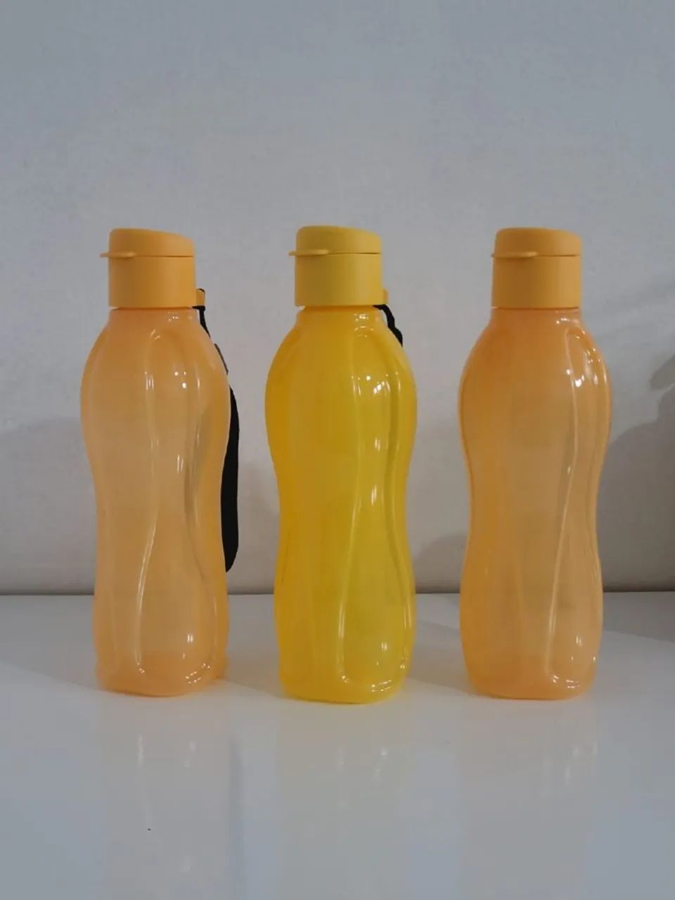 4 garrafas 500 ml - Tupperware  - Foto 3