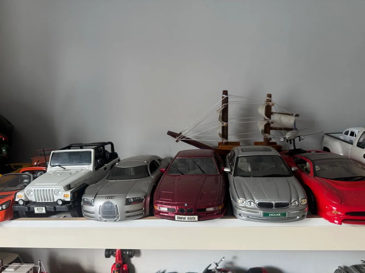 Coleção de carrinhos 1:18 - Foto 2