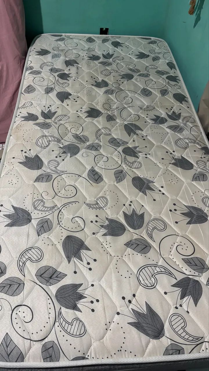 Vendo cama de solteiro  - Foto 3