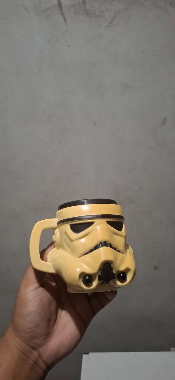 Caneca plástica + boneco darth vader - Foto 3
