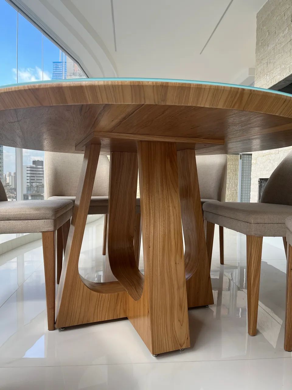 Mesa de Madeira com Tampo de Vidro(Somente a mesa) - Foto 2