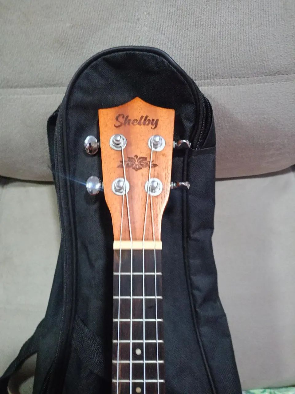 UKULELE VAI COM CAPA. ACEITO CARTÃO  - Foto 2