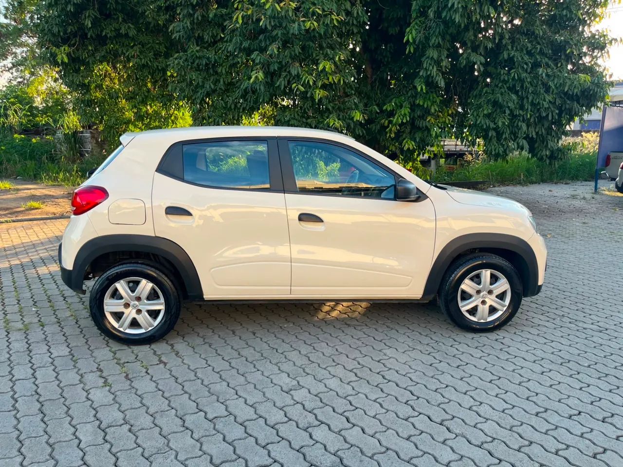 Renault Kwid Zen 1.0 Flex 12V 5P Mec. 2022 - Foto 4