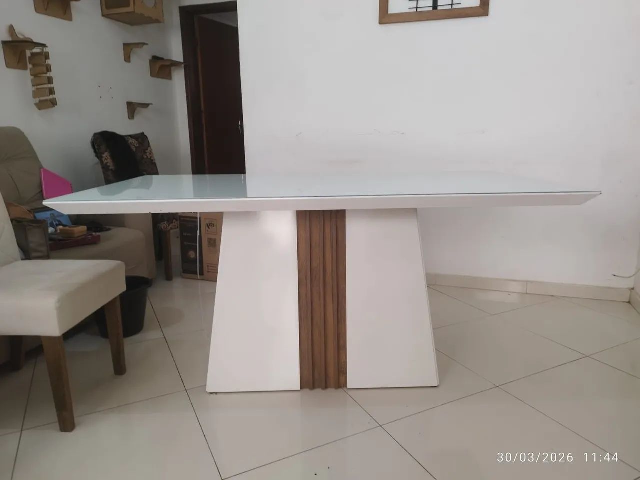 OPORTUNIDADE! Mesa MDF com Vidro Impecável por R$800 - Moderna e Sofisticada! - Foto 5