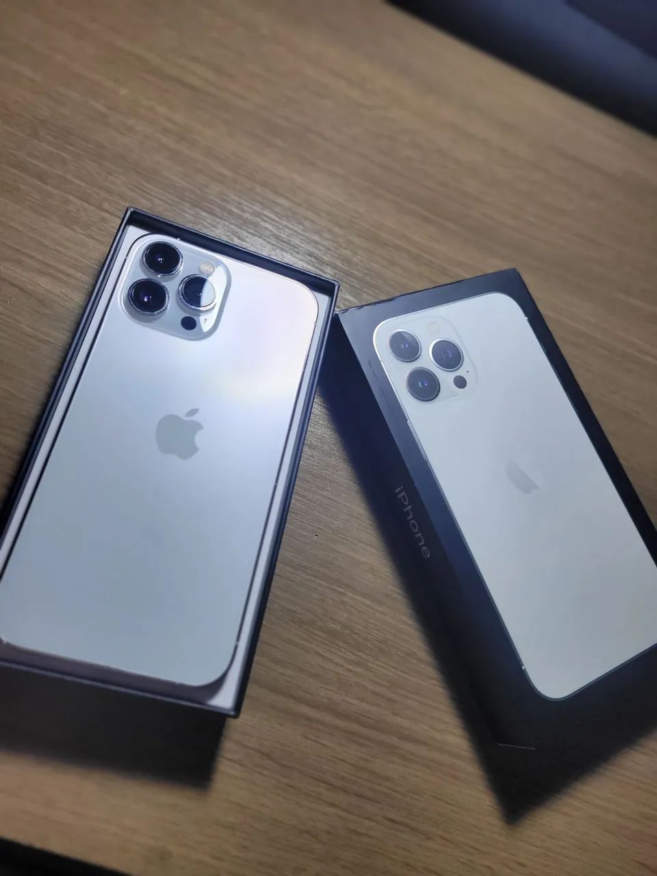 iPhone 13 Pro Max 128GB - Branco / Silver - Celulares e