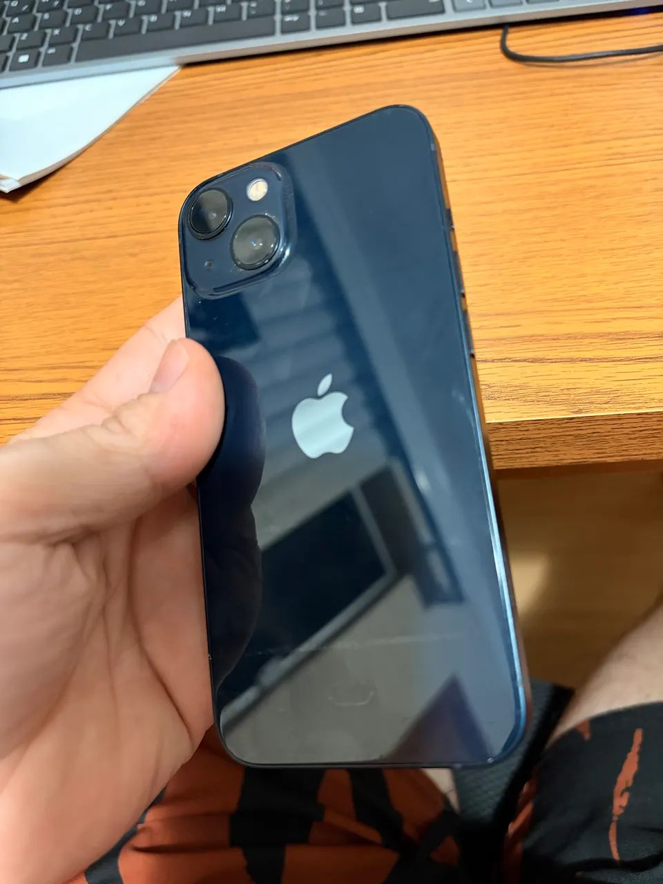 iPhone 13 muito novo  - Foto 2