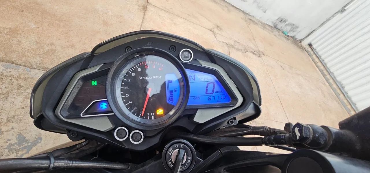 Bajaj Dominar 200 - Foto 5