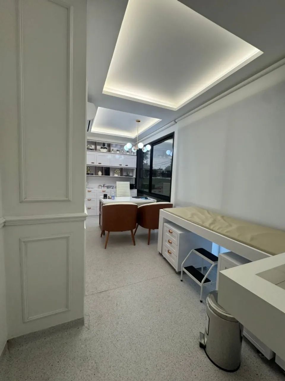 Alugo Sala Climatizada e Mobiliada - COMERCIAL BRITÂNIA PARK  - Foto 2