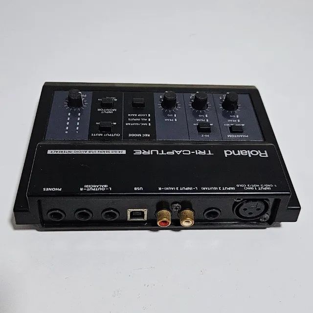 Interface de Aúdio Roland Tri-Capture Ua-33 - Home Studio - Lives e Podcasts - Foto 2