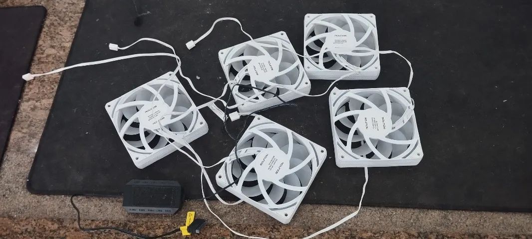 5 fans e controladora