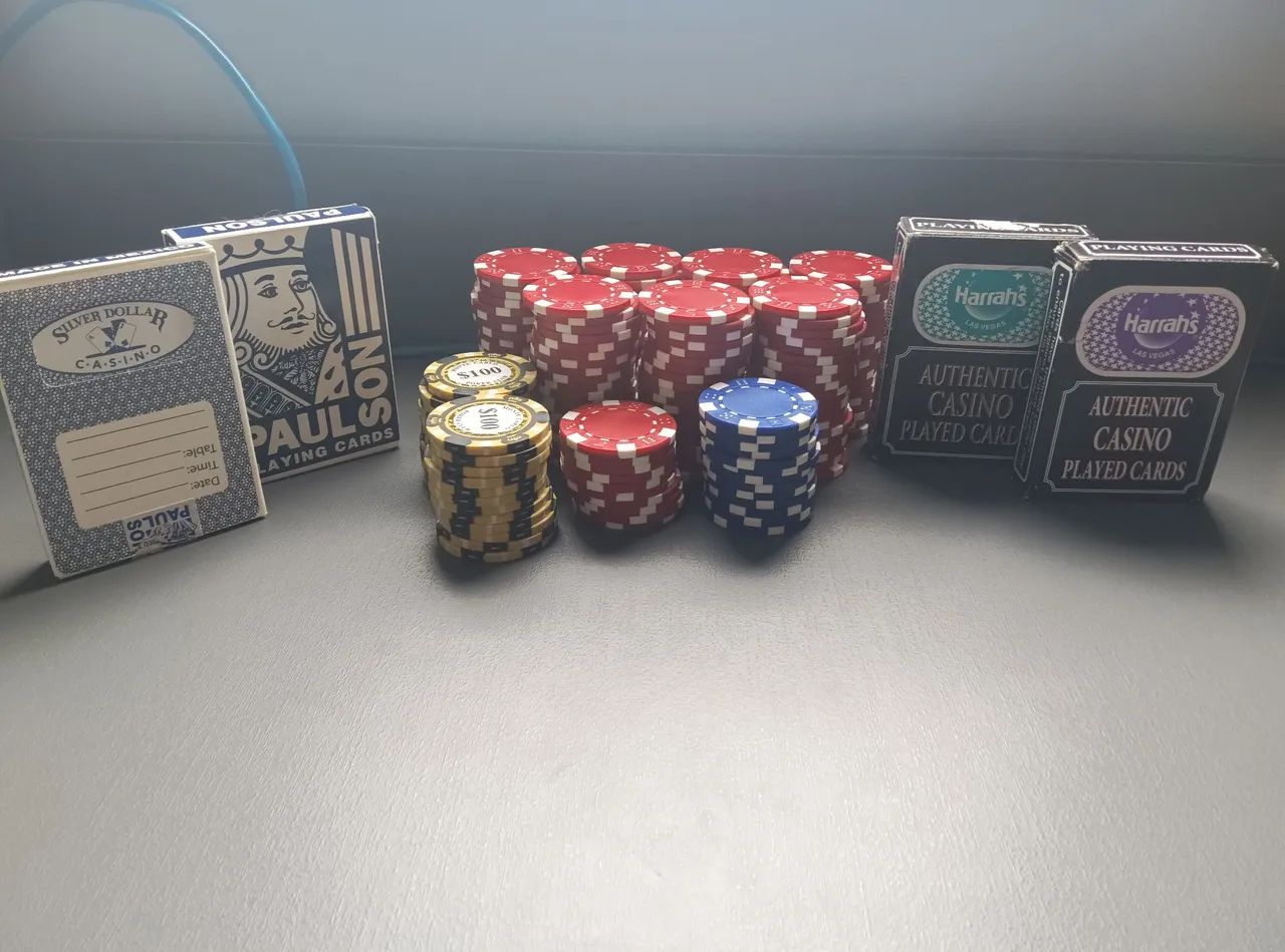 Fichas poker + 4 baralho Casino + Mousepad tapete blackjack 21