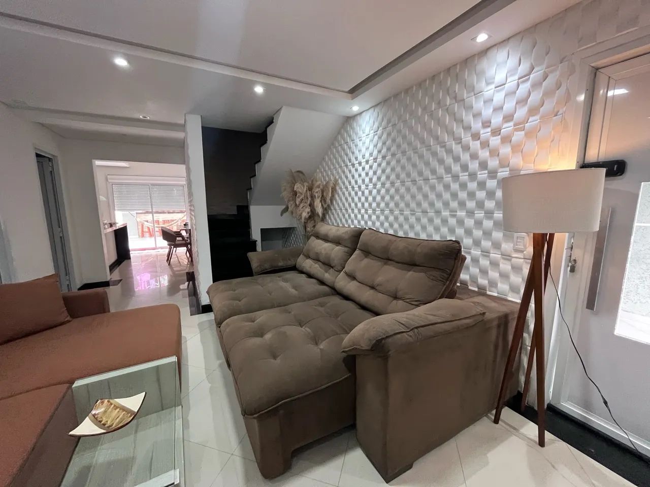 Lindo sofá retrátil e reclinável  - Foto 4