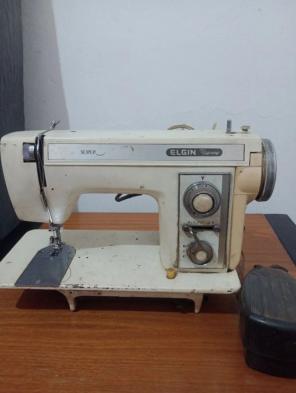 Máquina de costura  - Foto 4