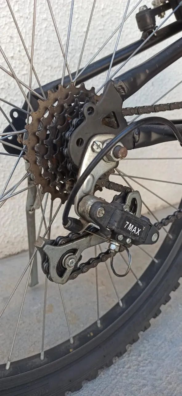 BICICLETA JUVENIL ARO 24 - PRONTA PARA USAR - Foto 4