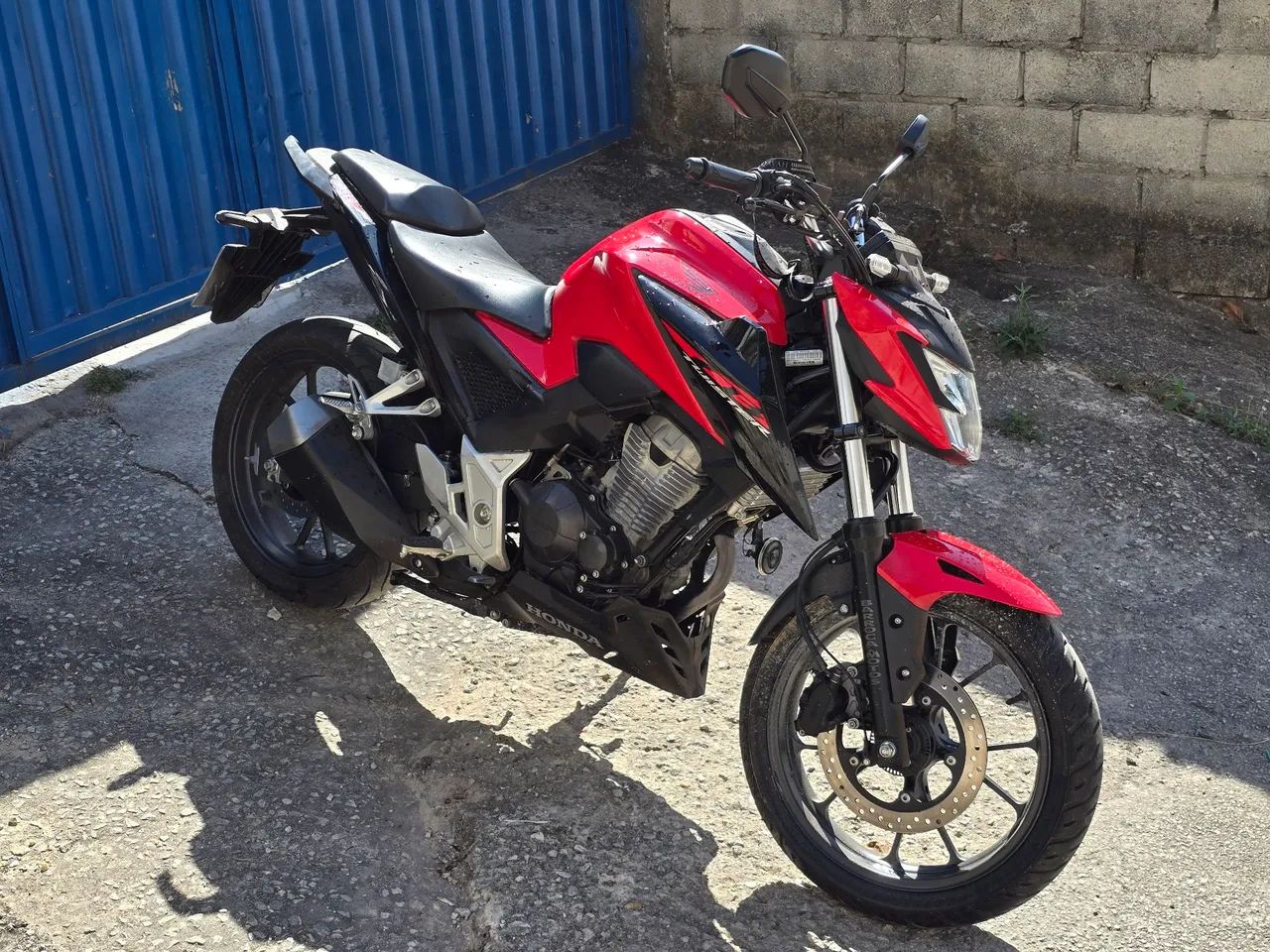 CB 300 F - Foto 3