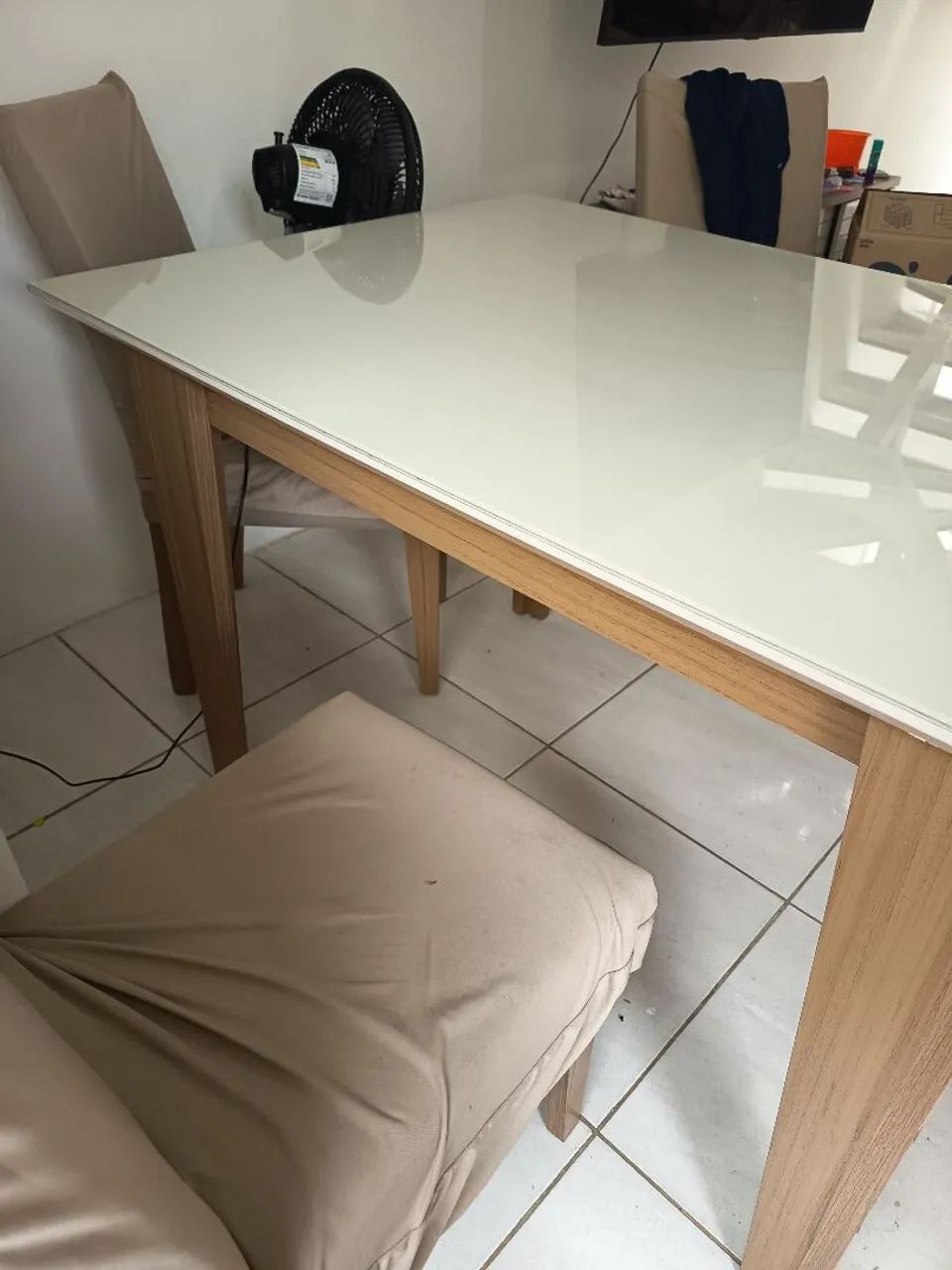 Mesa tampo de vidro, 4 lugares - Foto 3